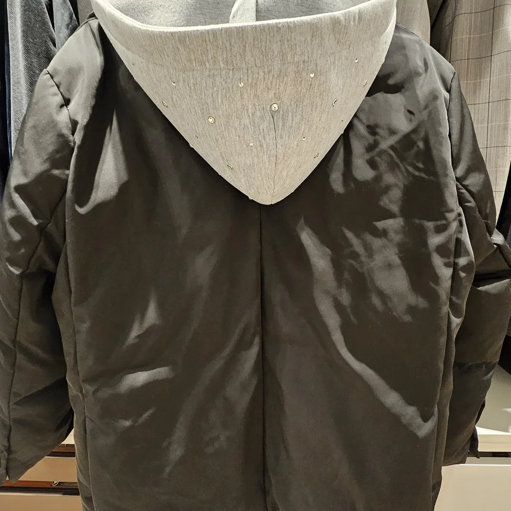 Sandro Black Blazer With Studded hoodie - Picture 5 of 6